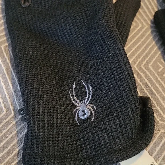 Spyder Black Gloves - Picture 2 of 6